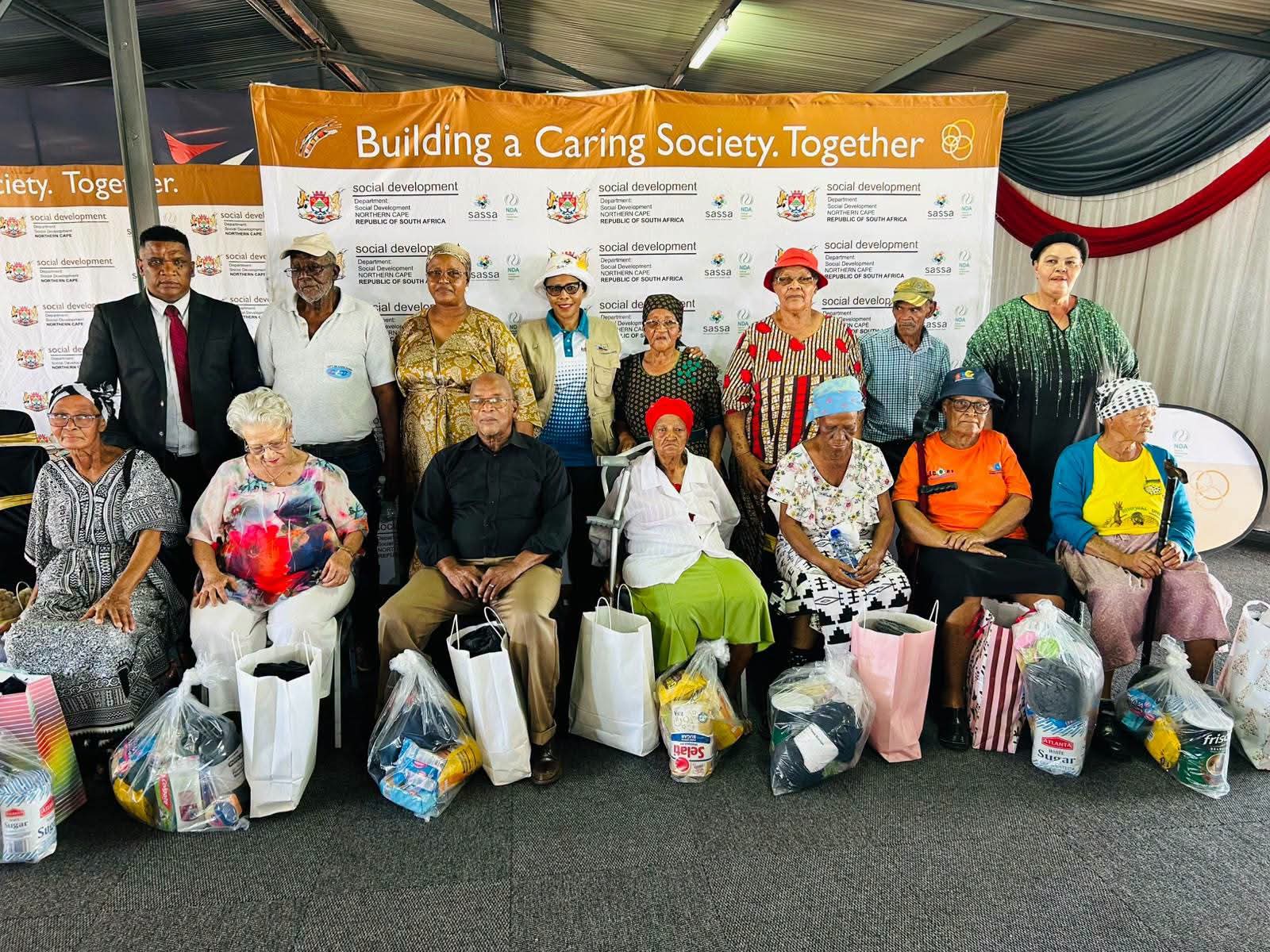 Manopole herbevestig steun vir ouer persone in Noord-Kaap