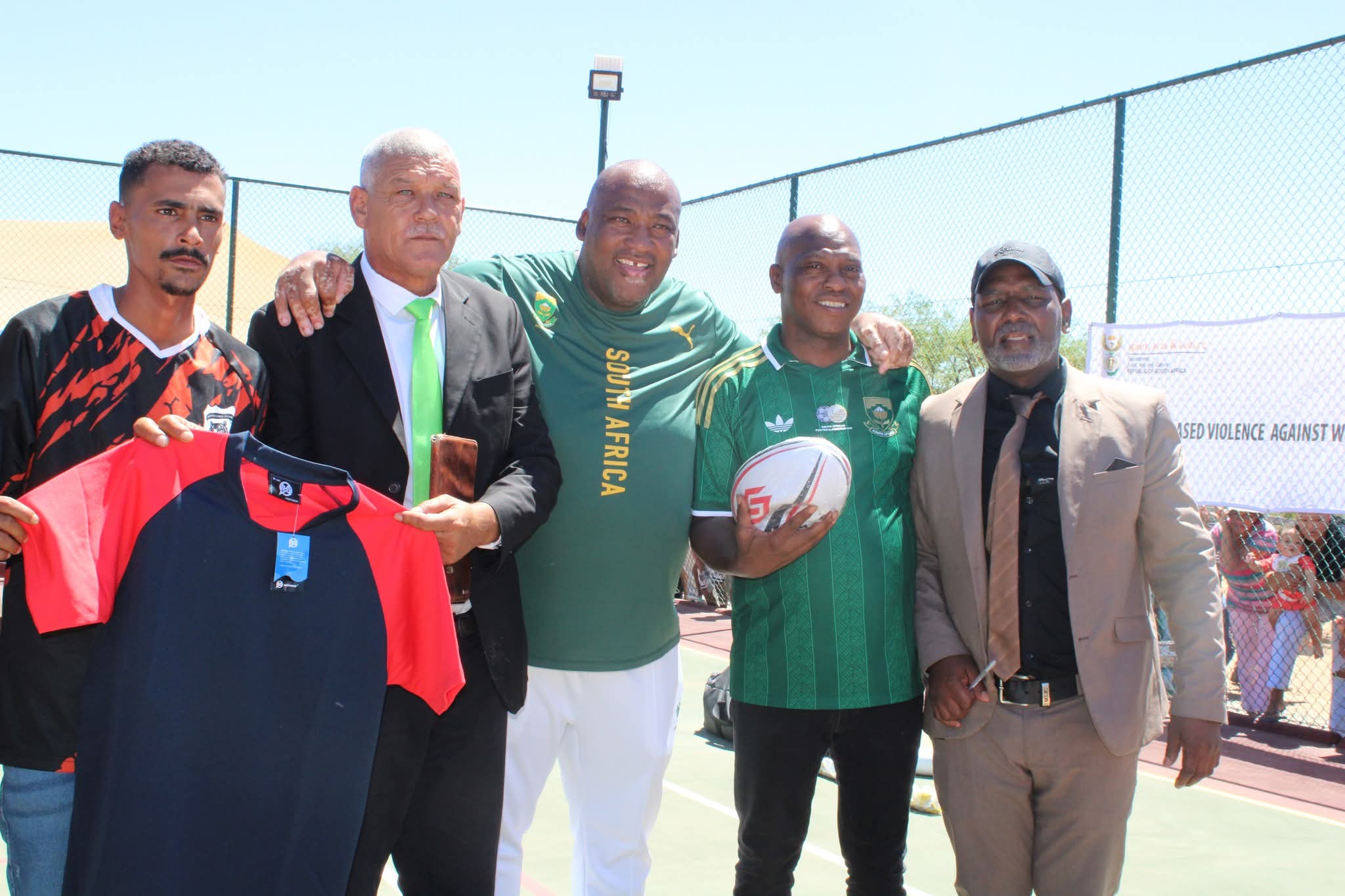 Nuwe sportfasiliteit amptelik by FC Smith-skool oorhandig