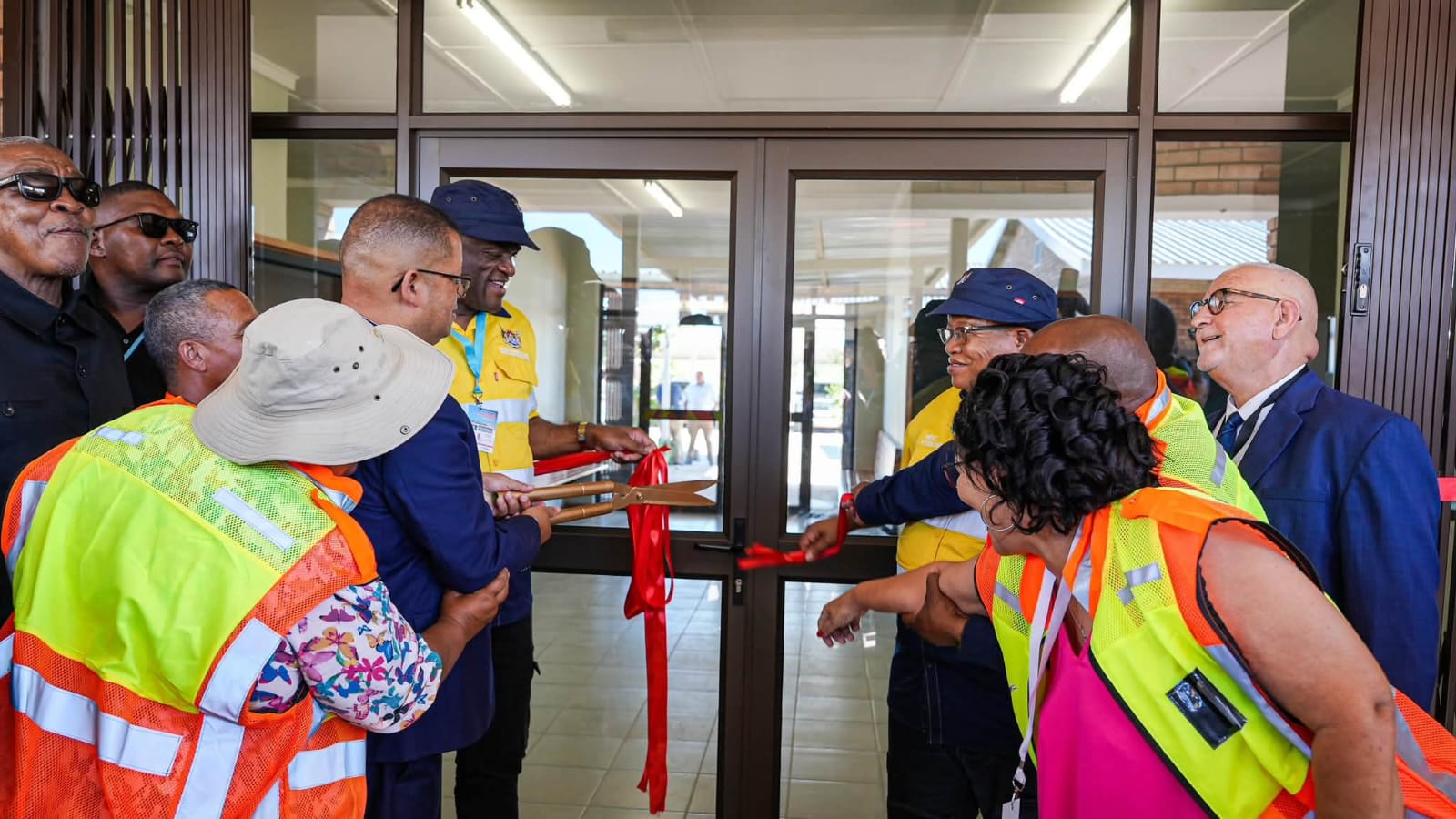 R207 miljoen-skool amptelik in Upington geopen